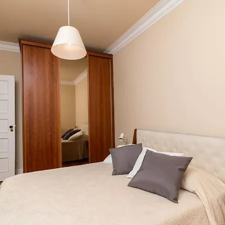 Varanda Dos Poetas Lisboa